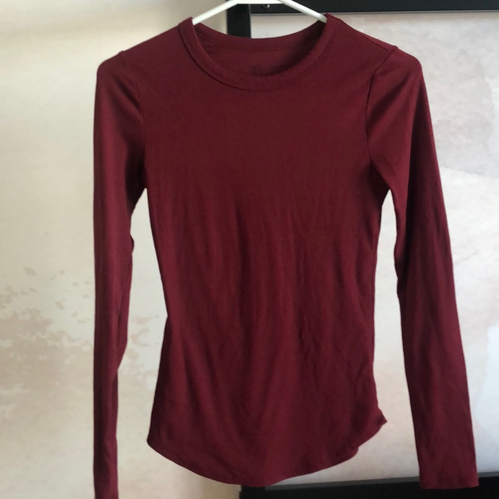 Maroon fitted long sleeve